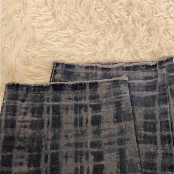 Cabi Curvy Skinny Jeans - Picture 2 of 6